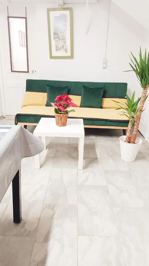 Bienvenue A Paris - Appartement Confortable, Grande Terrasse Privee Au Calme, Parking Gratuit Vitry-sur-Seine 0*,  France